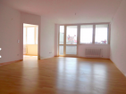 top-2zi-wohnung-in-wilmersdorf-nahe-uhlandstr-balkon-ebk-aufzug-wannenbad-3-og-frei-ab-15-021-03-vhb